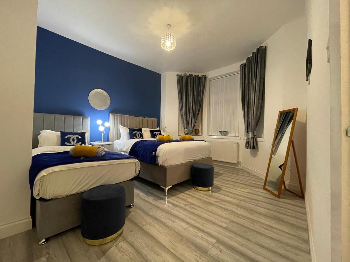 Ferienwohnung Hla Holytown Mossend Exterior foto