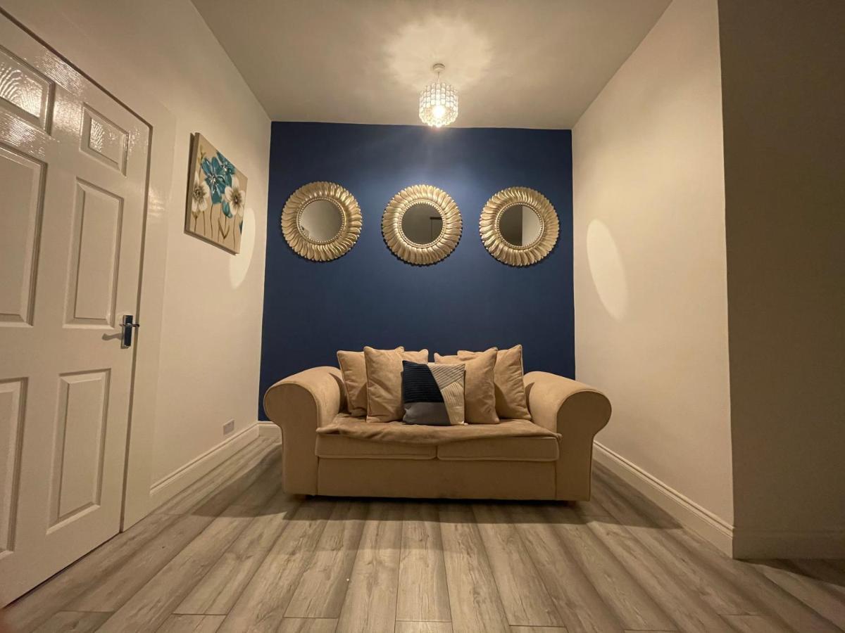 Ferienwohnung Hla Holytown Mossend Exterior foto