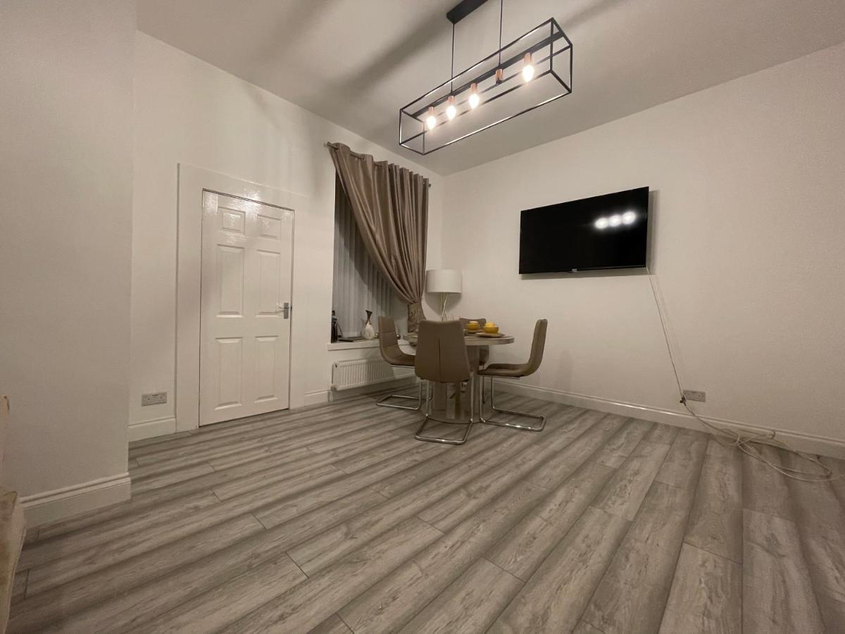 Ferienwohnung Hla Holytown Mossend Exterior foto