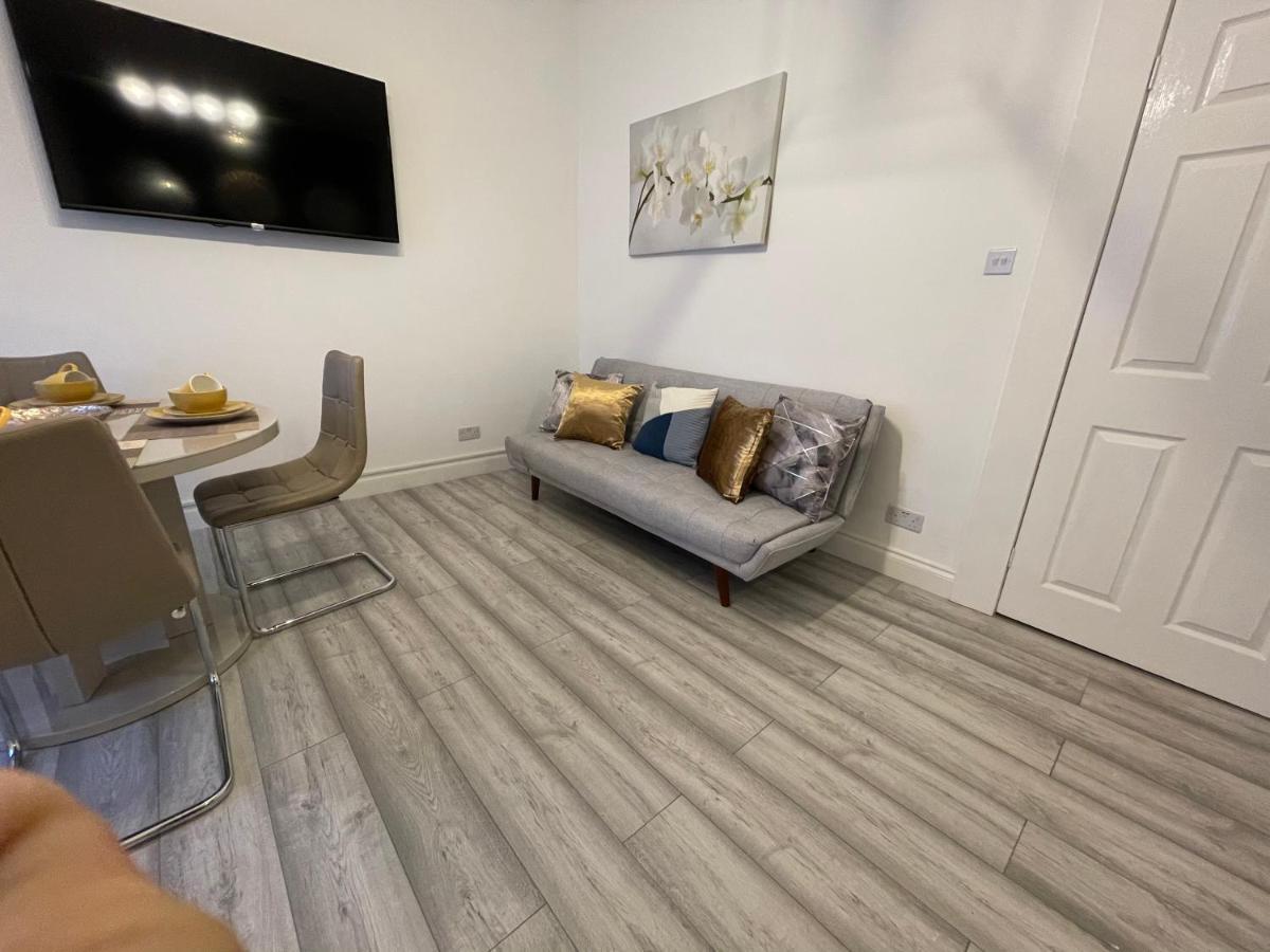 Ferienwohnung Hla Holytown Mossend Exterior foto